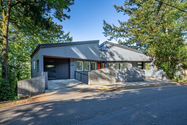 Building Photo - Sleek, spacious 3-bdrm/2.5-bath contemporary in SW Hills. Office, wine cellar, views, near Washin...