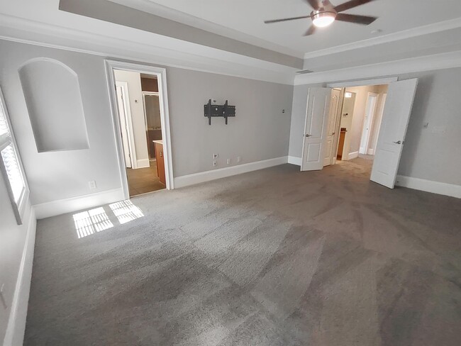 Building Photo - 2772 Durham Dr NE