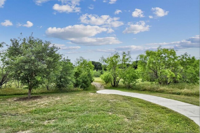 Building Photo - 3213 Little Willow