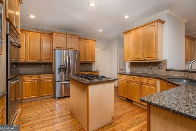 Building Photo - 9445 Stoney Ridge Ln
