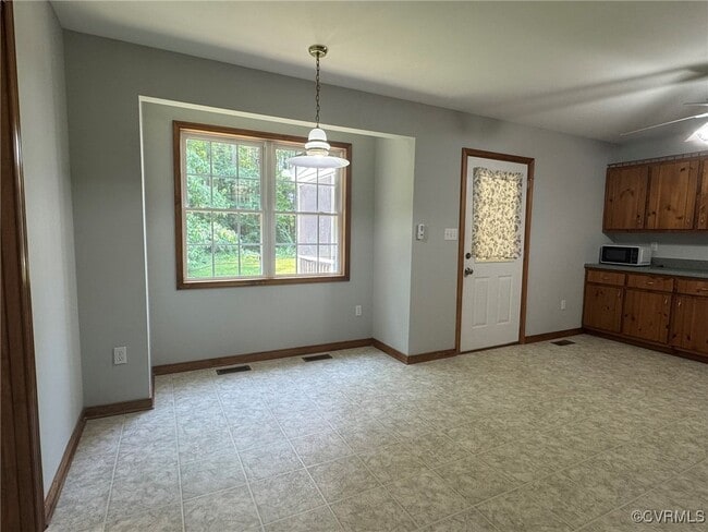 Building Photo - 3361 Juanita Ln
