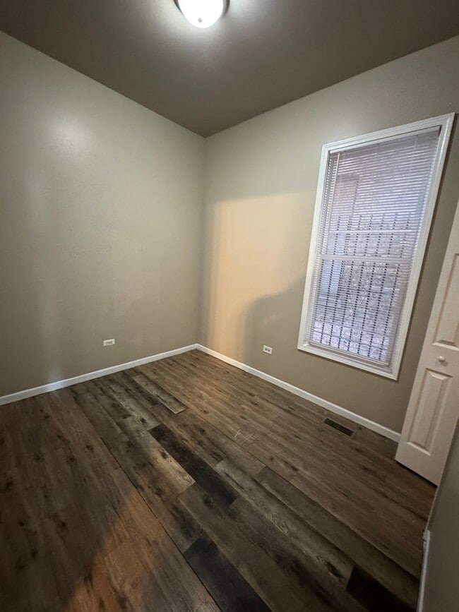 Building Photo - 5612 S Morgan St