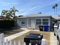 Building Photo - Charming 2 bedroom 1 bathroom home in Nort...