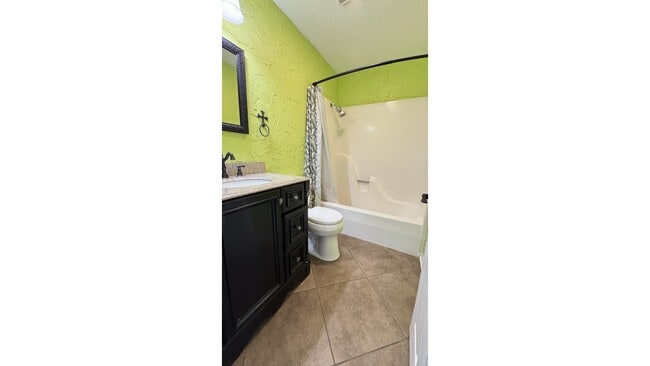 Building Photo - 114 Westchase Dr