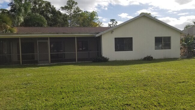 Building Photo - 14507 Larkspur Ln