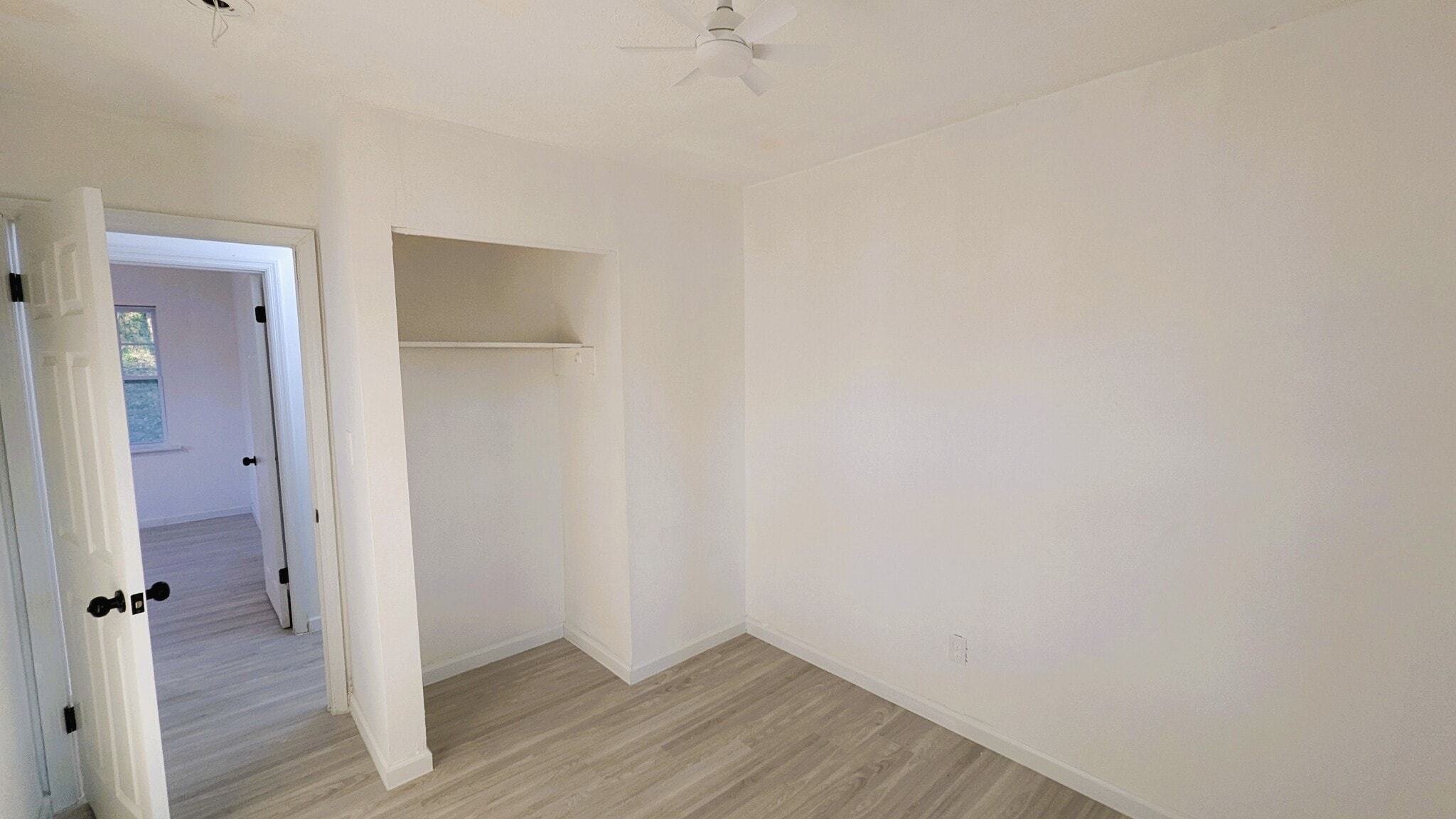 Building Photo - 6454 Boca Grande Blvd