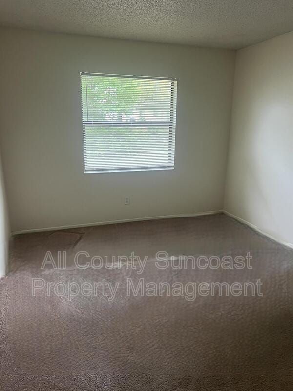 Building Photo - 529 E Curlew Pl