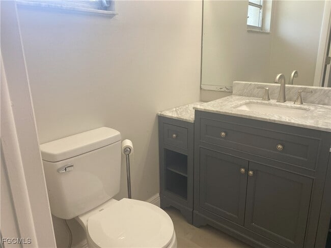 Building Photo - 2258 Iris Way