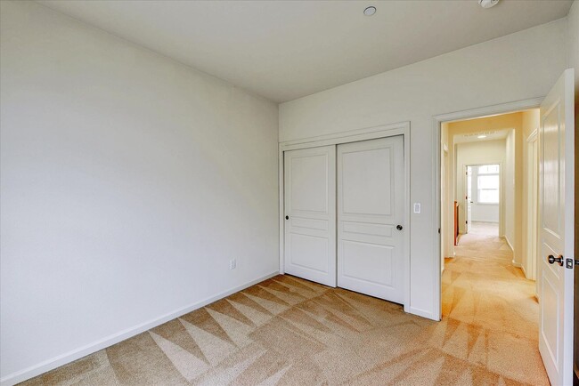 Building Photo - PRIME CORNER HOME NEAR TRAILS LIGHT-FILLED...