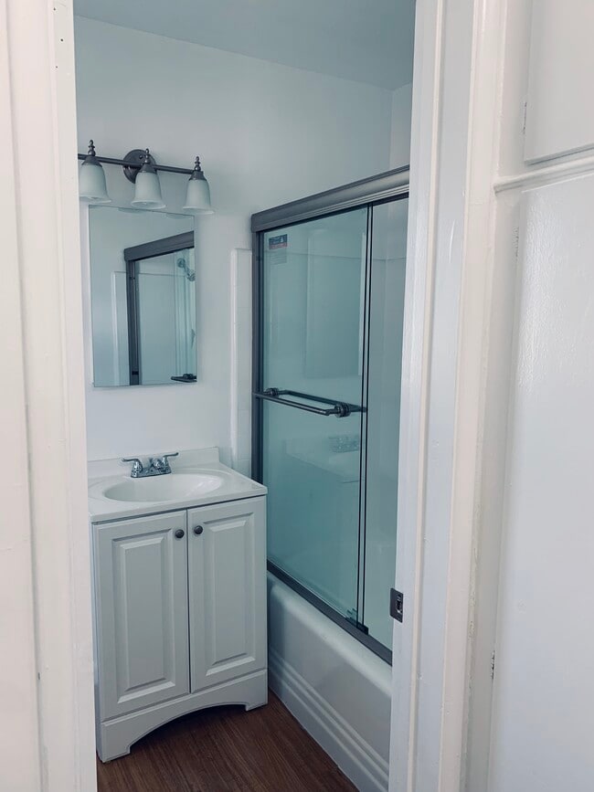 Building Photo - 11828 Eucalyptus Ave