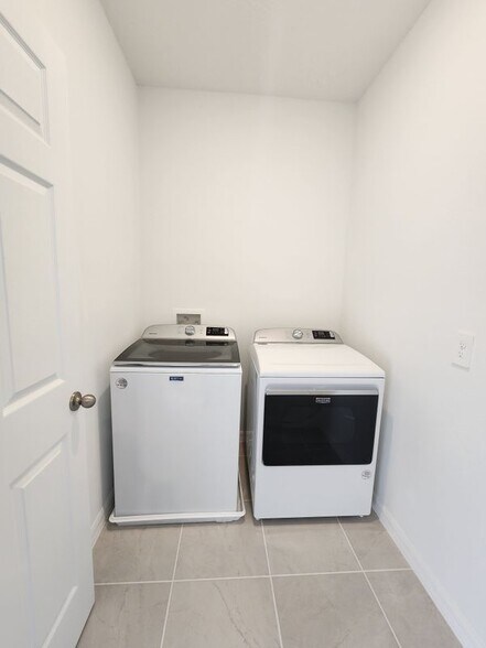 Building Photo - 4658 Homestead Trl
