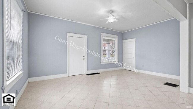 Building Photo - 412 Archer Ave