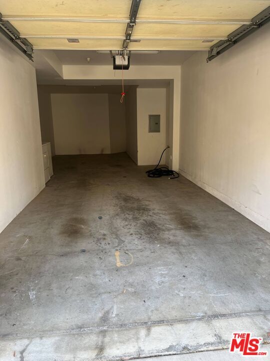 Building Photo - 4600 Don Lorenzo Dr