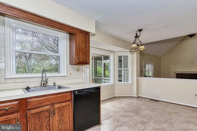 Building Photo - 2205 Cedar Mill Ct