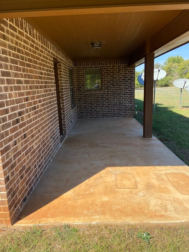 Building Photo - 10090 FM 2138