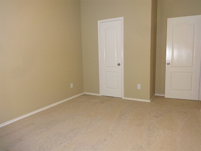 Building Photo - 21515 Rose Mill Dr