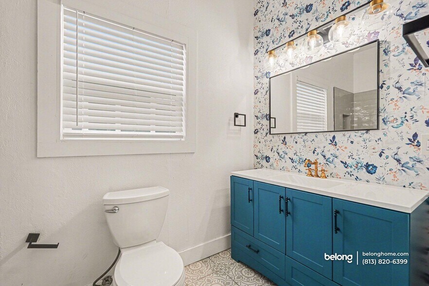 Building Photo - 1922 W Main St