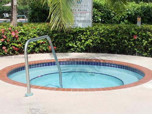 Building Photo - 2247 Portofino Ave