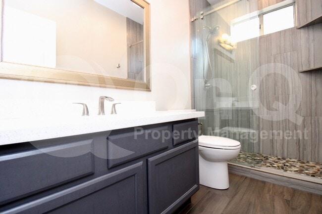 Building Photo - 6022 E Carriage Dr