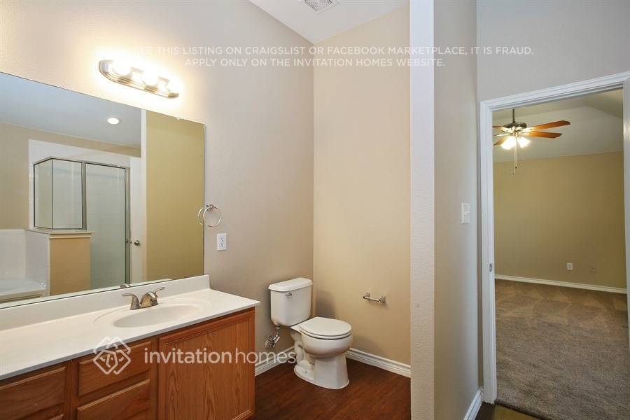 Building Photo - 7604 Longbow Ln