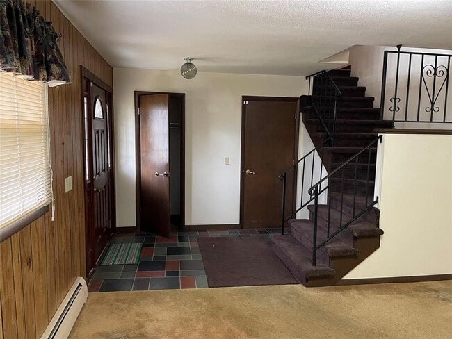Building Photo - 113 Sandy Dr