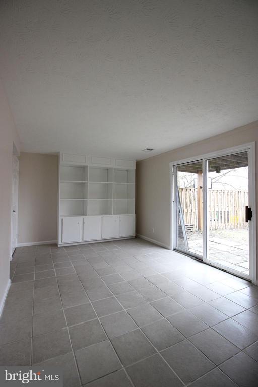 Building Photo - 6705 Ammendale Way