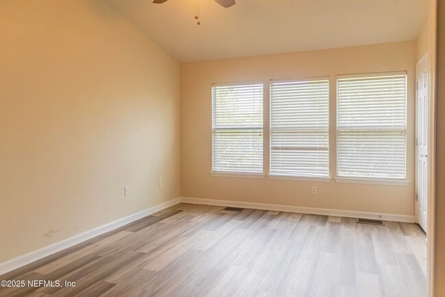 Building Photo - 8121 Summer Palm Ct