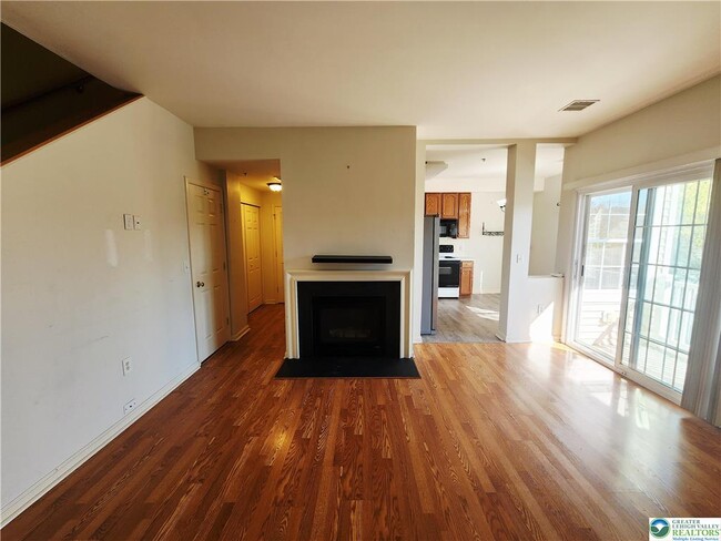 Building Photo - 974 Nittany Ct