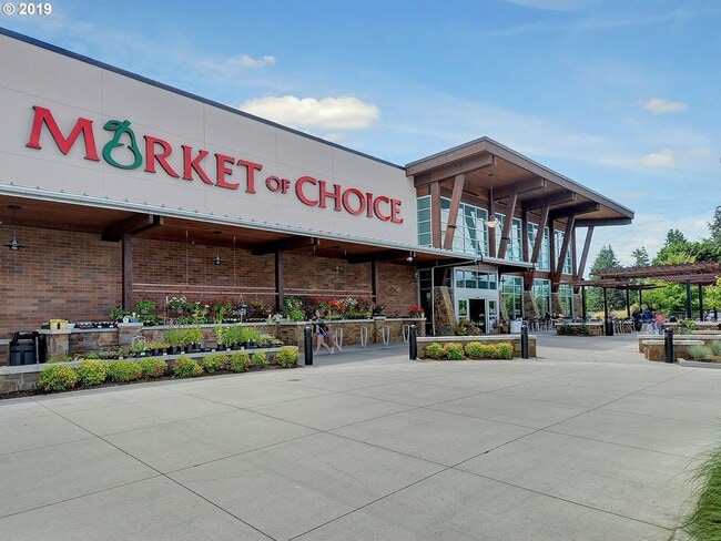 Building Photo - 2 Bedroom 2.5 Bathroom with 2 Tandem Car garage ~ Convenient Cedar Mill Location Near St. Vincent...