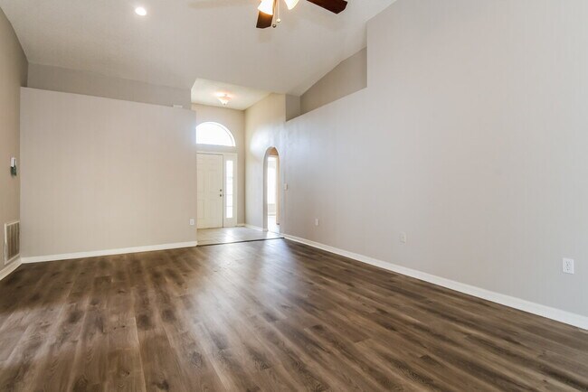Building Photo - 11157 Wyndham Hollow Ln