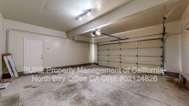 Building Photo - 2003 Jackrabbit Ct