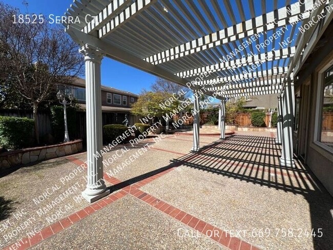 Building Photo - 18525 Serra Ct