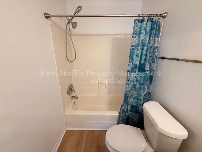 Building Photo - 10200 Belle Rive Blvd