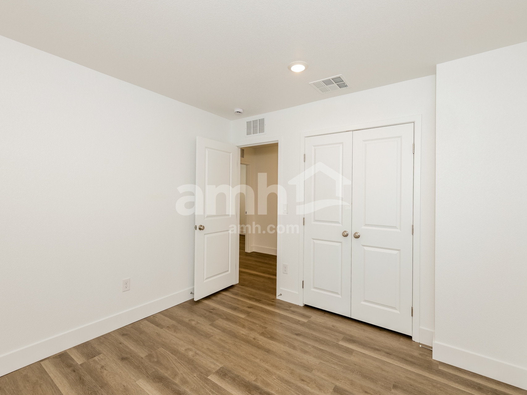 Building Photo - 9474 Aldersyde Dr