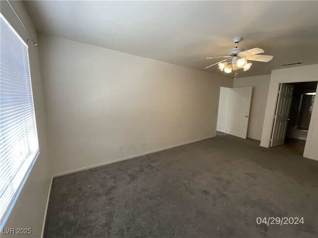 Building Photo - 2608 Peat Moss Ave