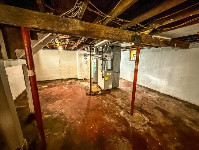 Building Photo - For Rent – Nicely Updated 3-Bedroom Home i...