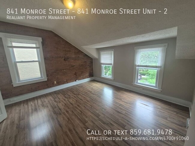 Building Photo - 841 Monroe St