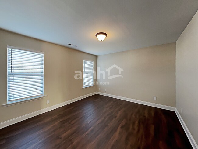 Building Photo - 1010 Semmes Ln