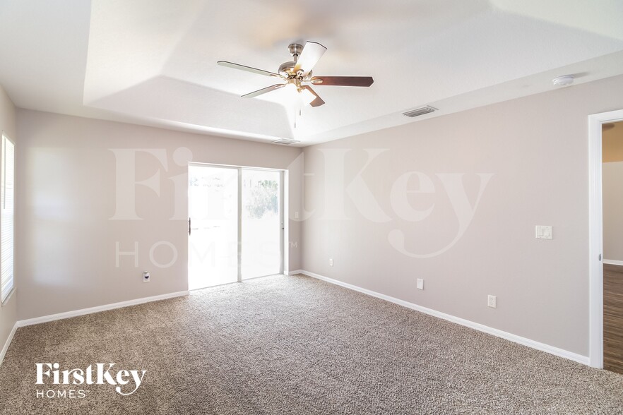 Building Photo - 1406 Glenan Rd