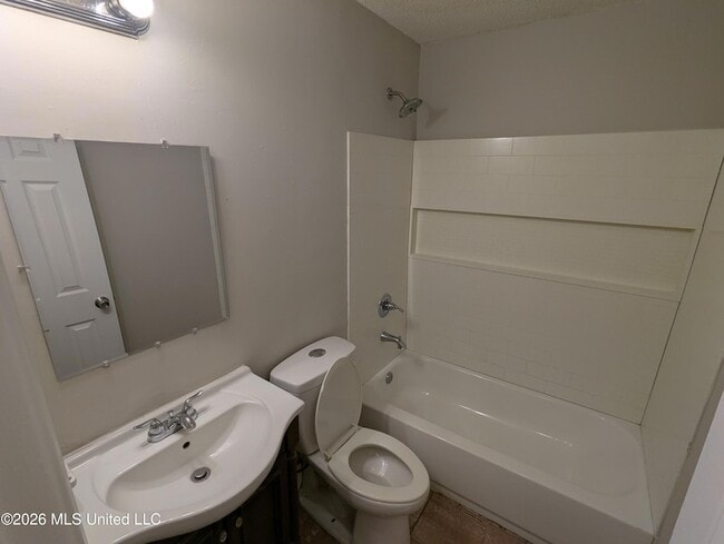 Building Photo - 7354 Northbrook Dr