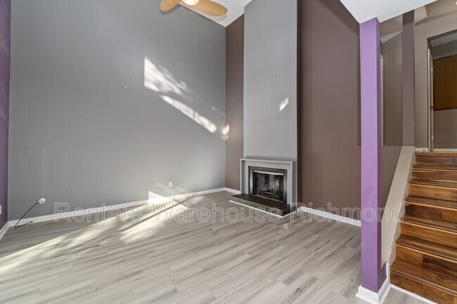 Building Photo - 1825 Ivystone Dr