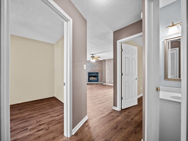 Building Photo - Welcome to Springdale Acres!