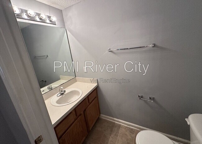 Building Photo - 4750 Playpen Dr