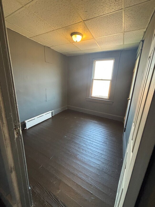 Building Photo - SELLING-521-523 Dorothy Ave
