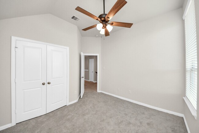 Building Photo - 1635 Ryon Falls Dr