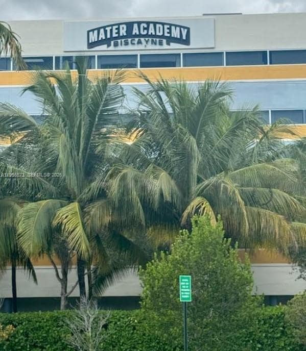 Building Photo - 2020 NE 135th St