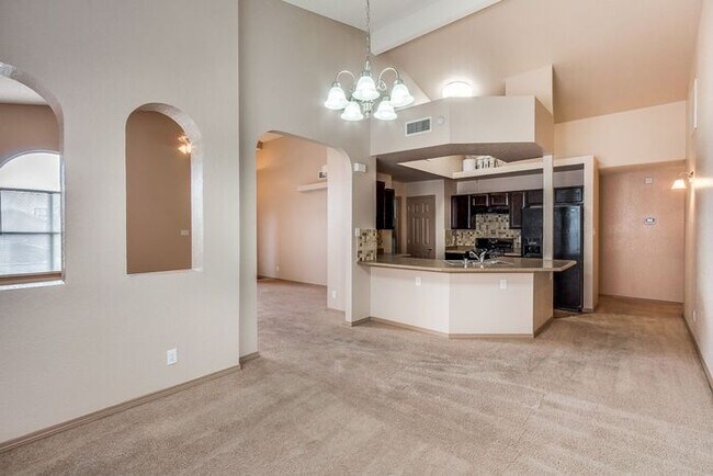 Building Photo - Prestigious Northeast Rental Home w/ Refri...