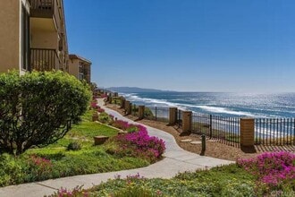 Building Photo - 190 Del Mar Shores Terrace