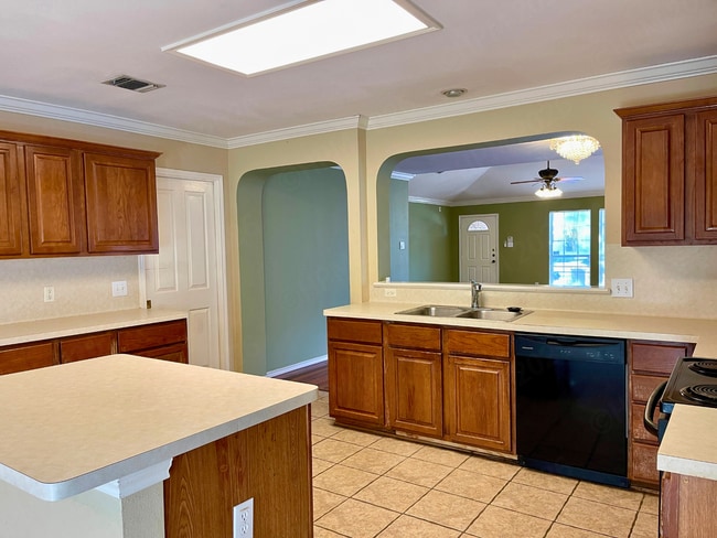 Building Photo - Elegant 3 Bedroom Home Near Medical Center in Northwest San Antonio