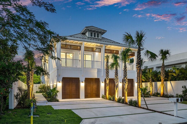 Building Photo - 909 Bond Way